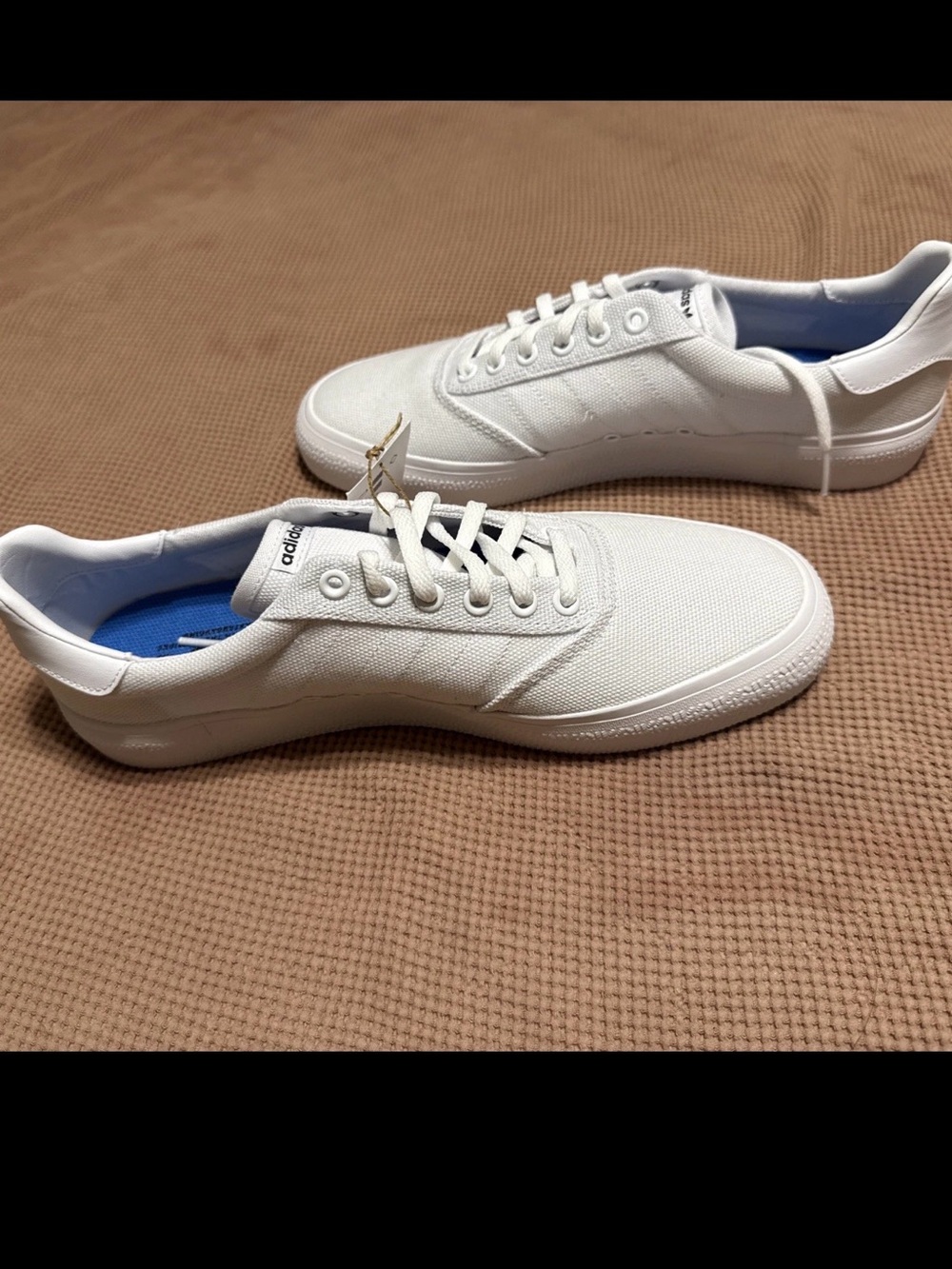 adidas 3MC Footwear White Gold Metallic - Men 9.5 / Women 10.5